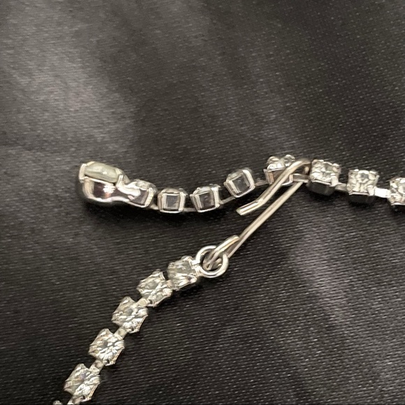 Vintage Clear Rhinestone “Dog Collar” Style Silver Tone Choker Necklace - Picture 4 of 4